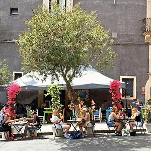Finestre Sul Teatro - - Parking Included Catane